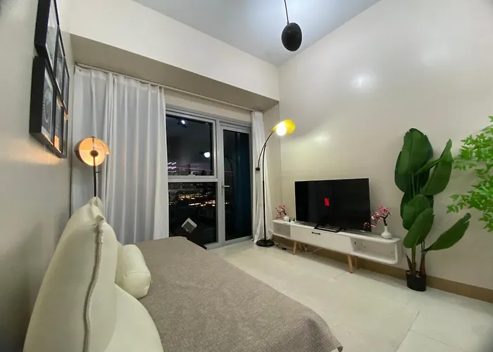 Perfect 1br With Magnificant Bayview Garden View Near Okada, Solaire, Aiports, Free Parking Apartment